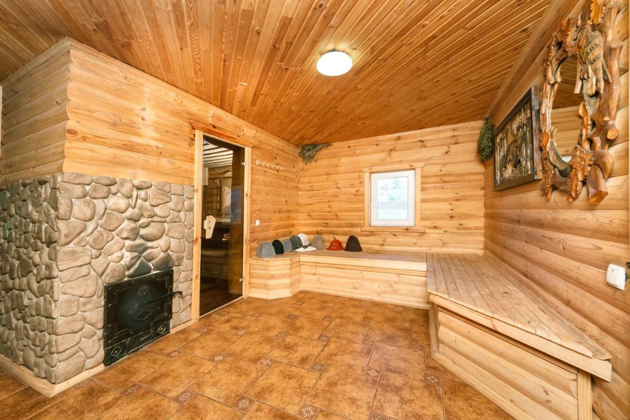Guesthouse On The Lake With Bathhouse 70 Km From Kiev Makariv Exterior photo